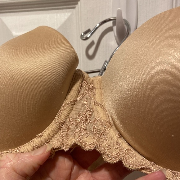 WonderBra Nude Lace Strapless Bra 34B (No Straps) #1 - Picture 4 of 14